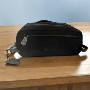 Ben Minkoff Toiletry Bag NWT